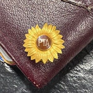 Vintage 10K Yellow Gold "PTA" Sunflower Pin/Brooch Signed "LGB"